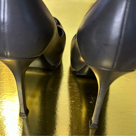 YSL Yves Saint Laurent gray and black patent leather platform high heel pump 37 - Picture 5 of 10